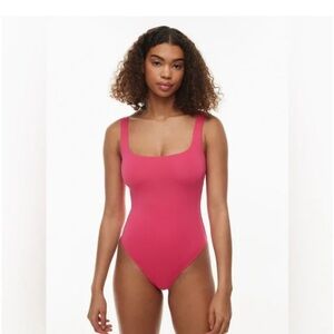 Babaton Contour Square Neck Bodysuit